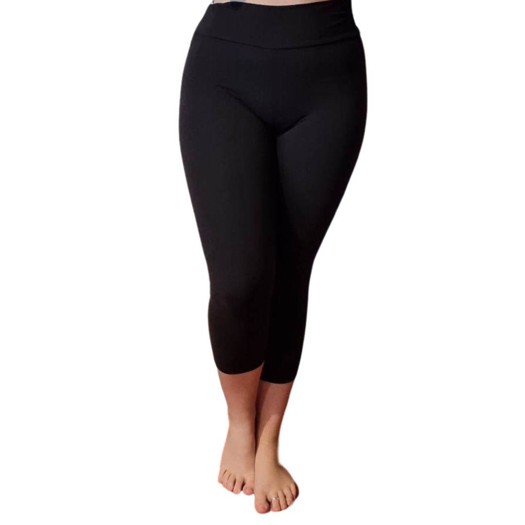 Latisha Essential Solid High-Waist Capri Leggings Plus - Black - FINAL –  Bless Your Heart Boutique